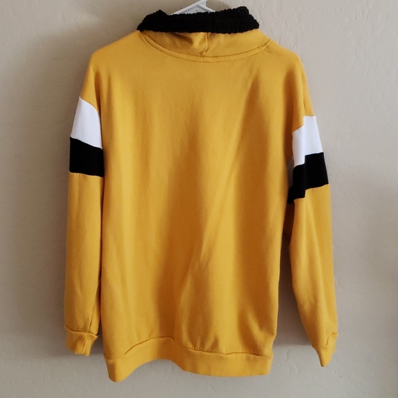 Sweater - Picture 3 of 3